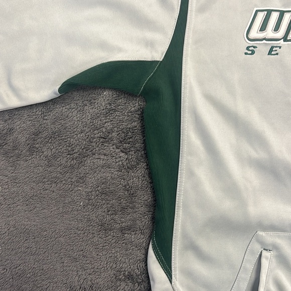 Wagner Seahawks sweatshirt - Picture 5 of 10